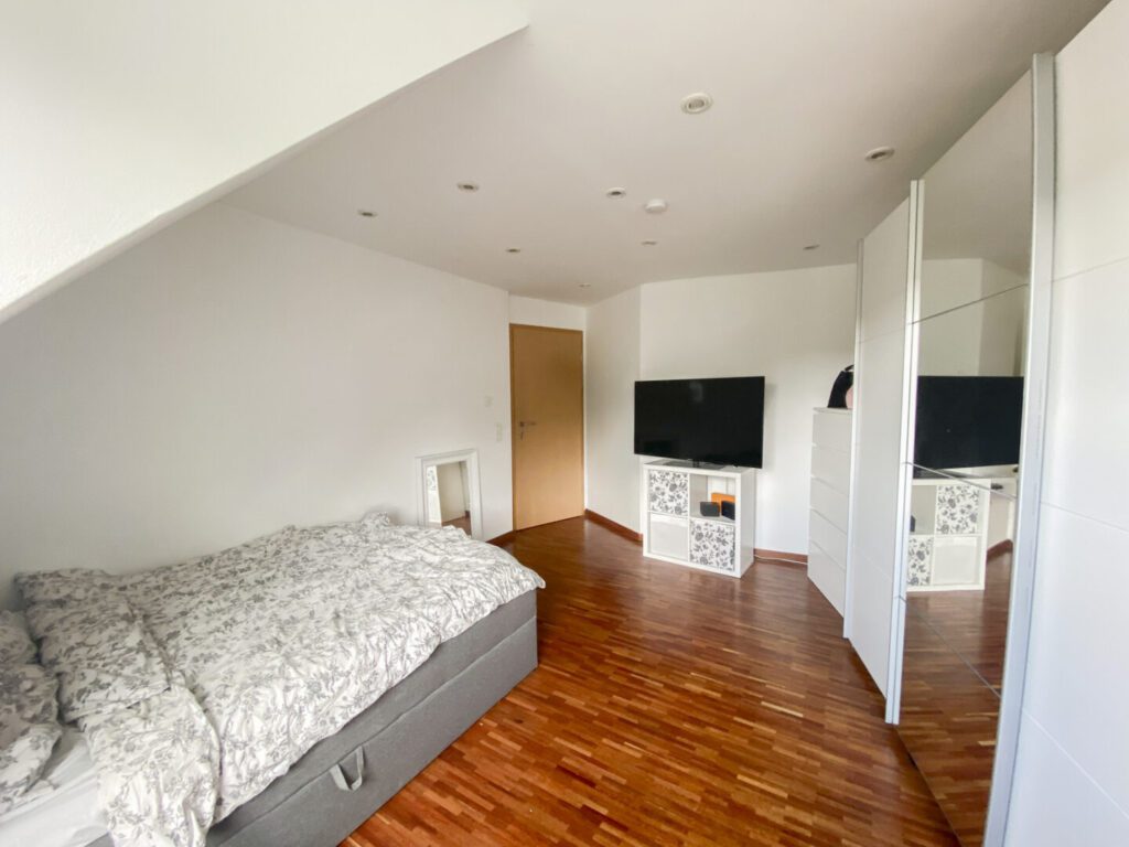 12 Schlafzimmer