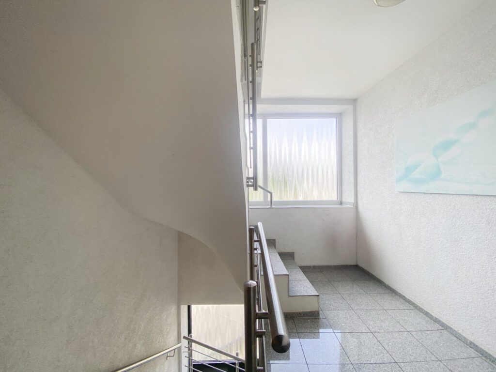 25 Treppenhaus