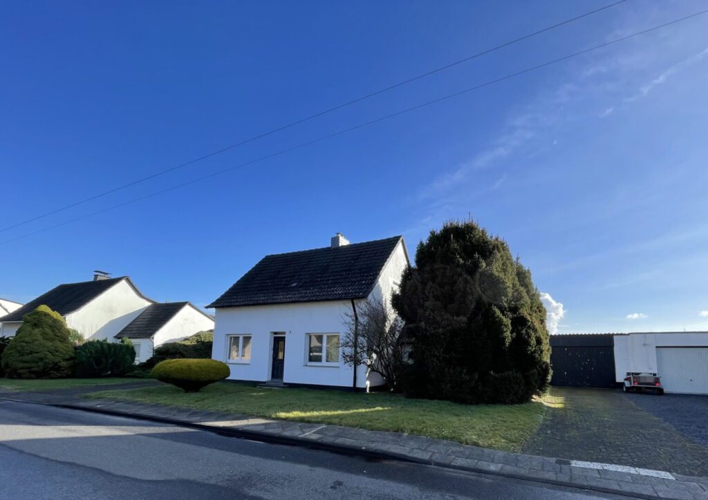 IT 880 - Brabantstraße 7
