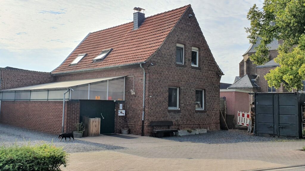 IT 701 - Oberstraße 51