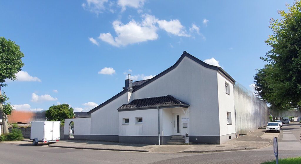 IT 586 - Mittelstraße 34
