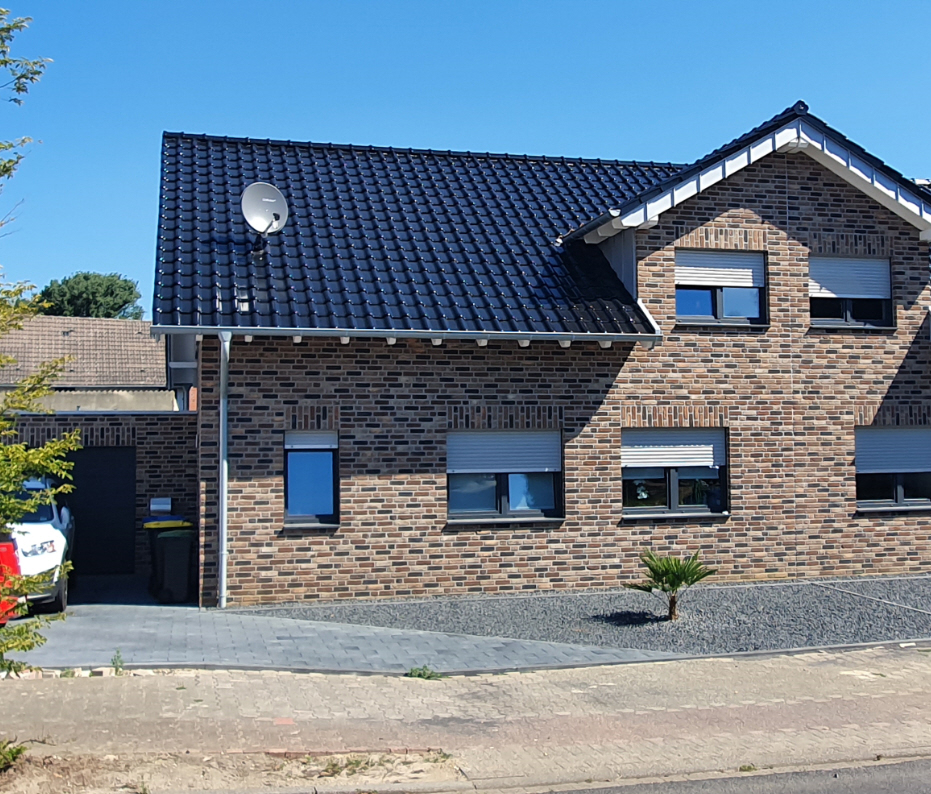 IT 387 - Aldenhovener Straße 6 - links