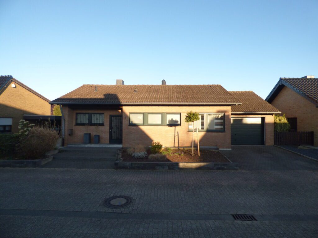 IT 448 - Luisenstraße 5