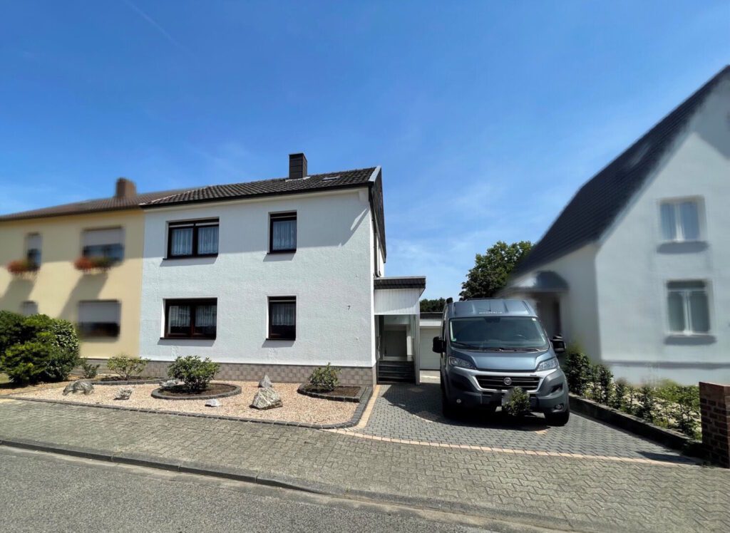 IT 832 - Regewidisstraße 7