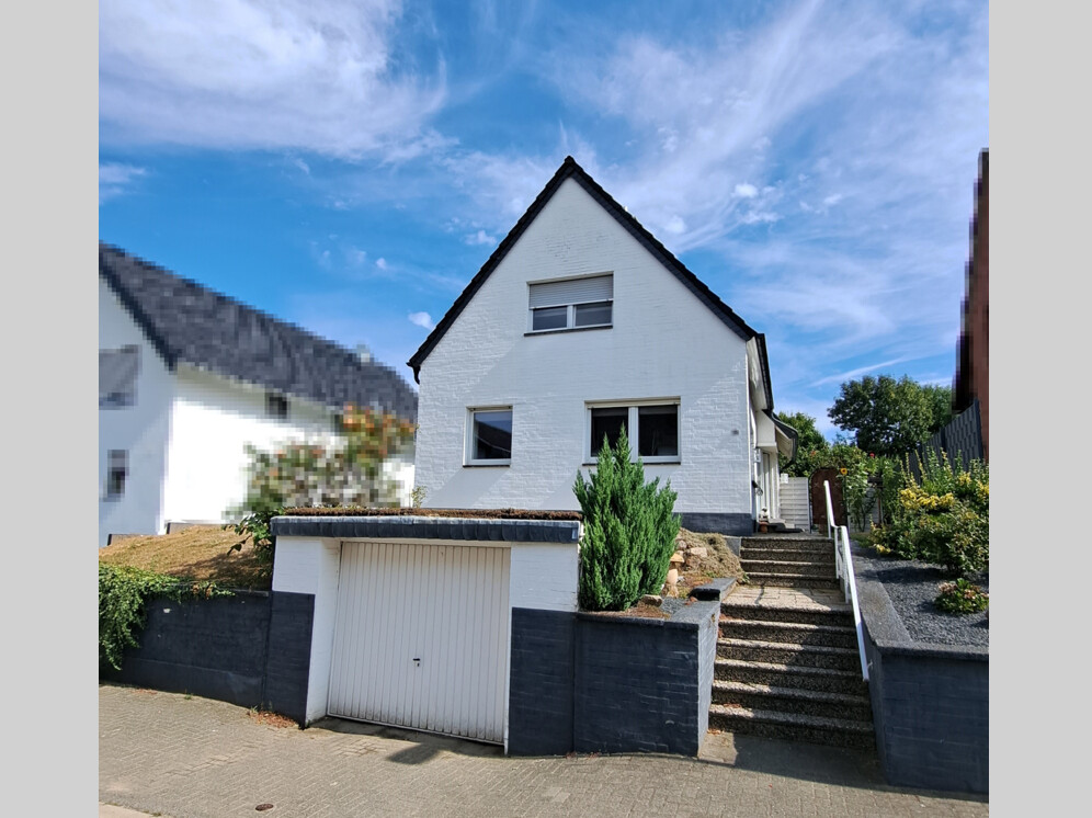 IT 489 - Flovericher Straße 11