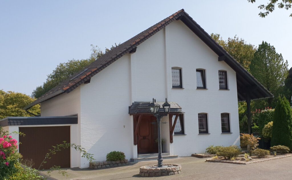 IT 604 - Cranachweg 7