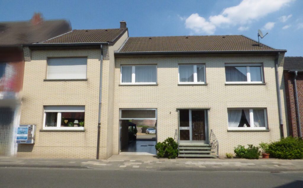 IT 389 - Niethausener Straße 2