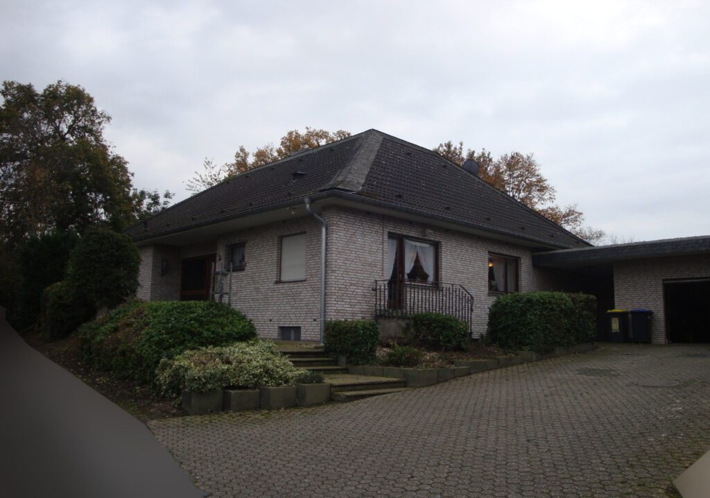 IT 142 - Kirchweg 7a