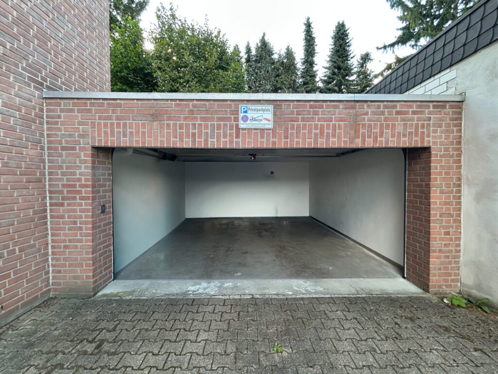 30 Garage
