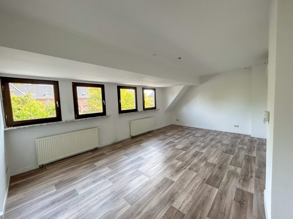 7 F6 DG L Wohnzimmer