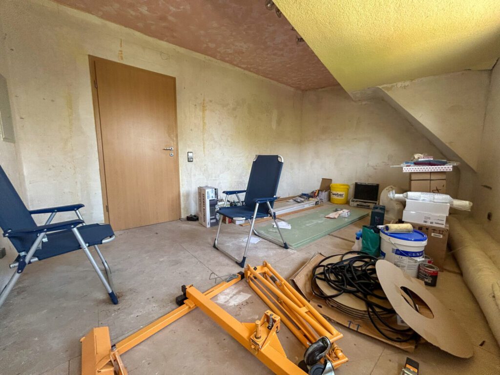 32 F4 DG R Schlafzimmer