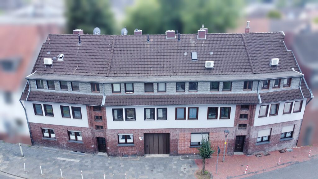 2 Drohnenaufnahme Front