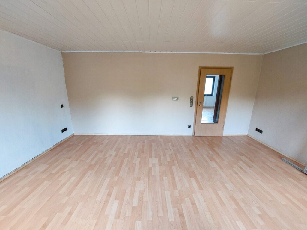 23 F4 1.OG L Wohnzimmer