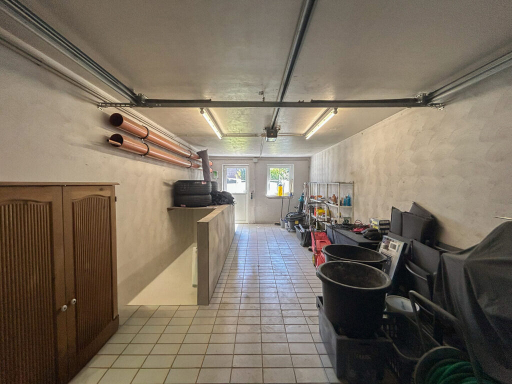42 Garage