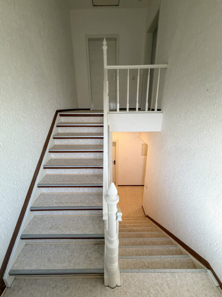 18 Treppe W2 OG-DG