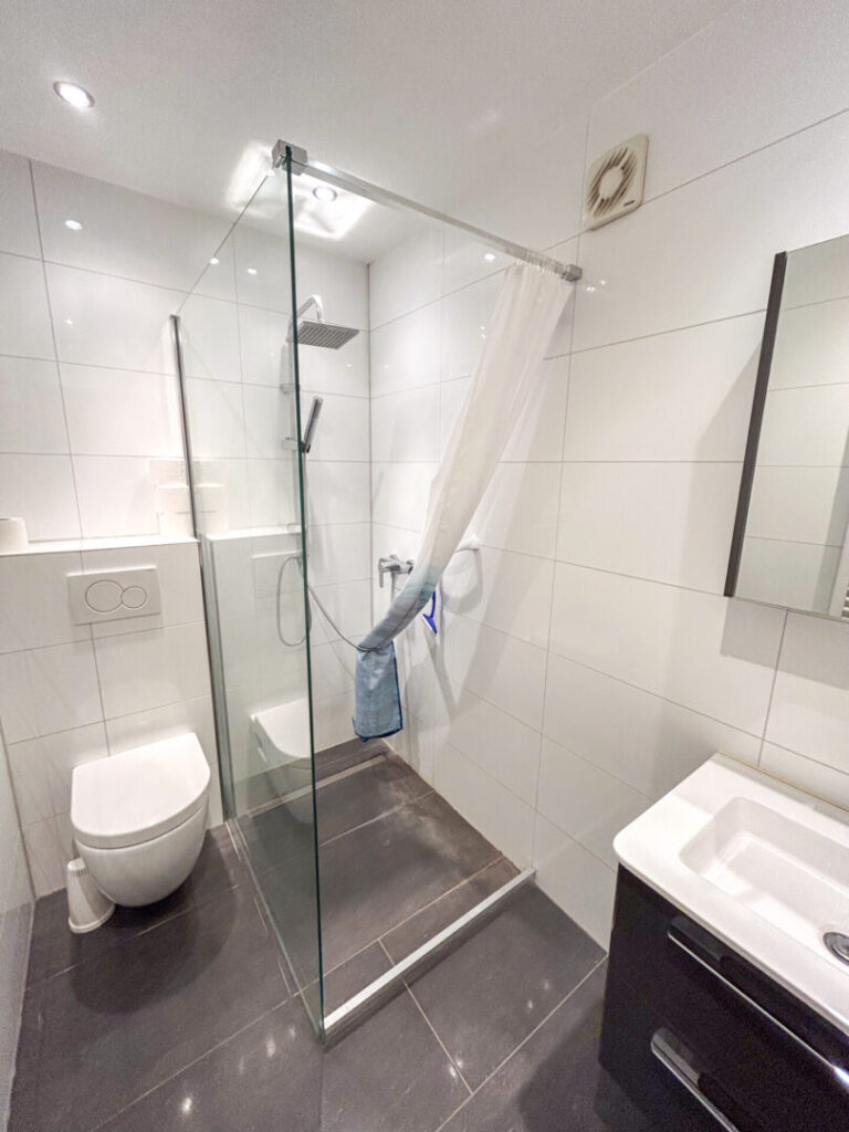 11 WE1 Badezimmer EG