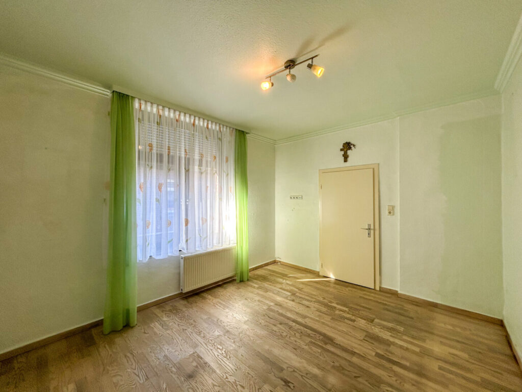 28 WE2 Schlafzimmer OG hinten