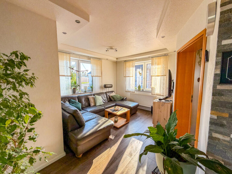 11 Wohnzimmer EG