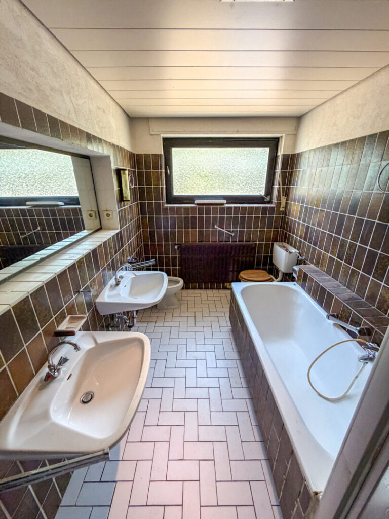 12 Badezimmer