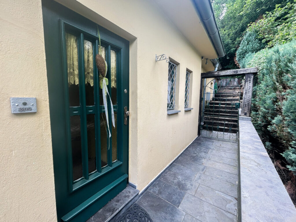 2 - Eingangsbereich EG