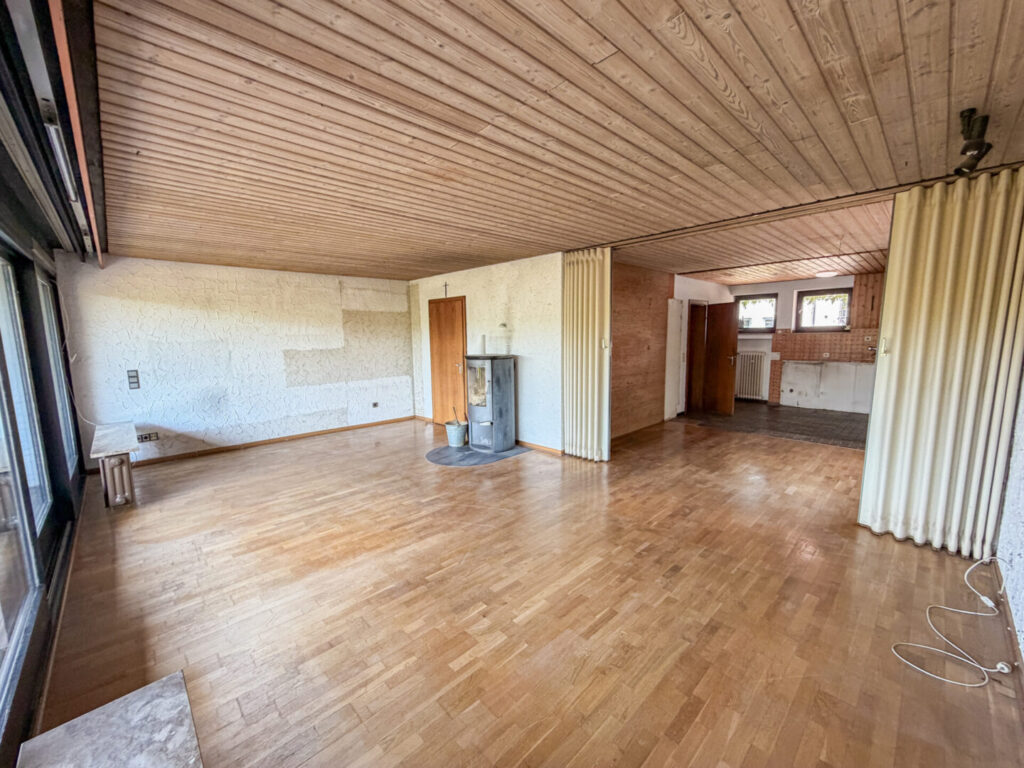 4 Wohnzimmer