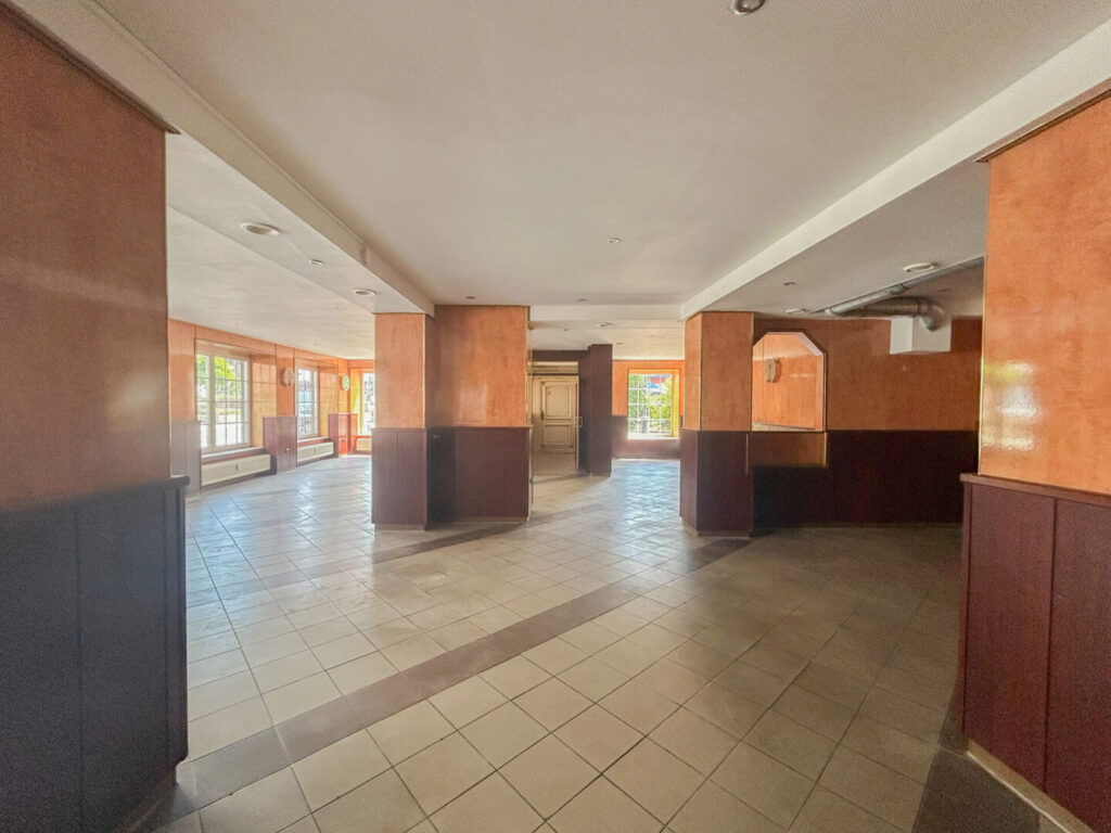 33 Restaurant