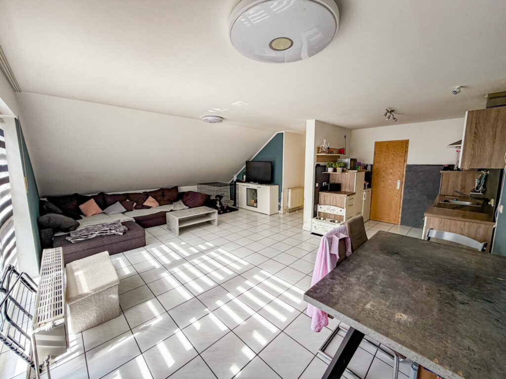 22.1 - Wohnzimmer DG W3
