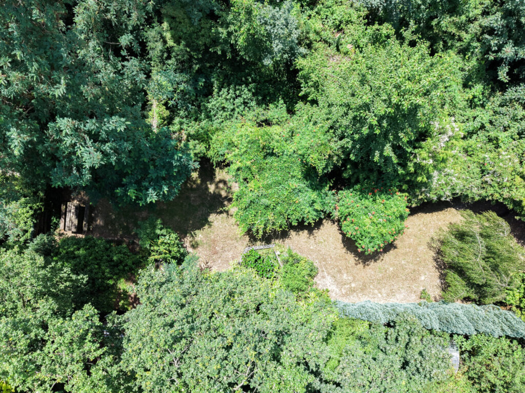 47 - Drohnenaufnahme Garten