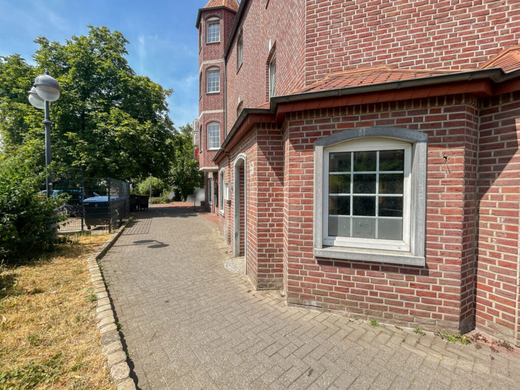 46 Gehweg