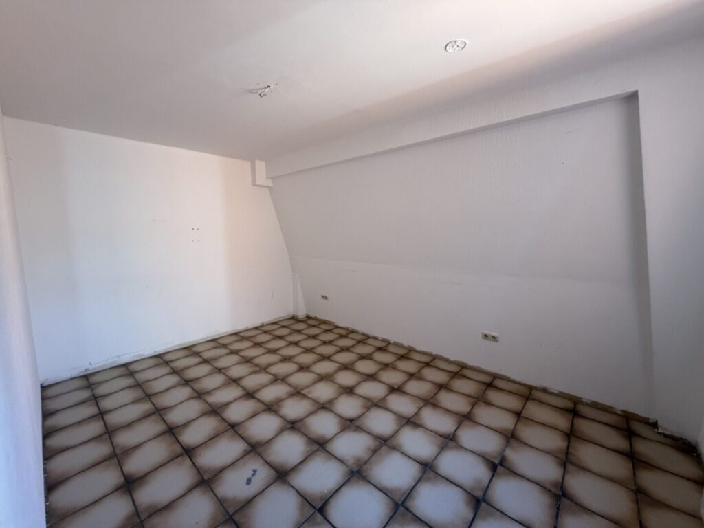 12 Schlafzimmer 3.OG