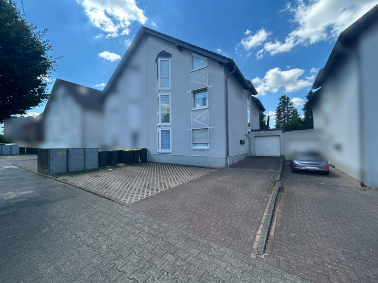 35 - Haus Frontal ansicht