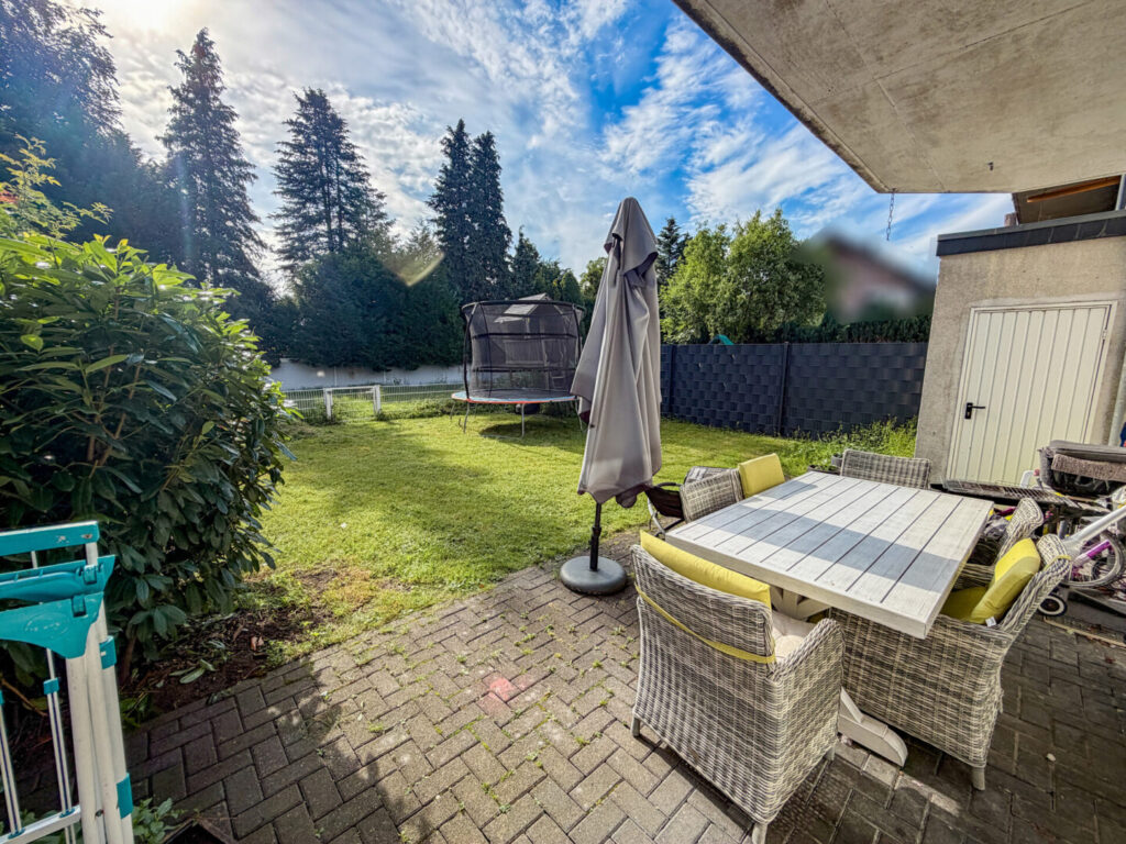 4 - Terrasse und Garten