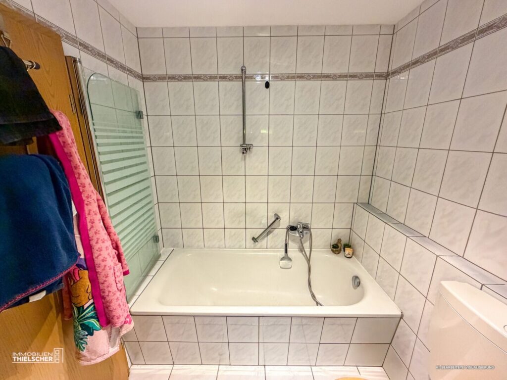 9 Badezimmer DG