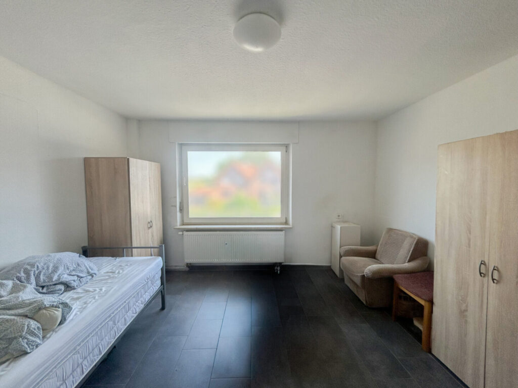 18 Schlafzimmer OG links
