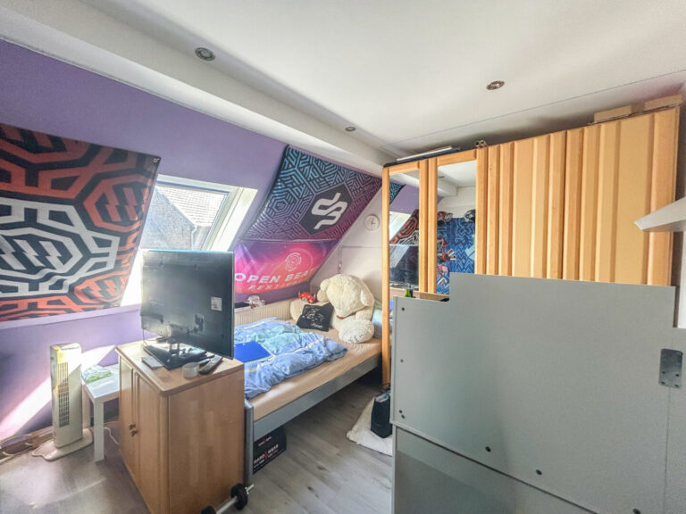33 Schlafzimmer DG WE2