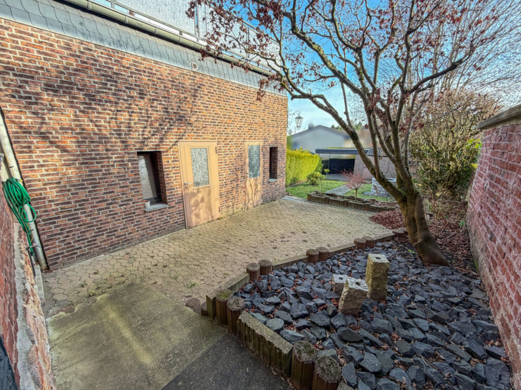 26 Innenhof