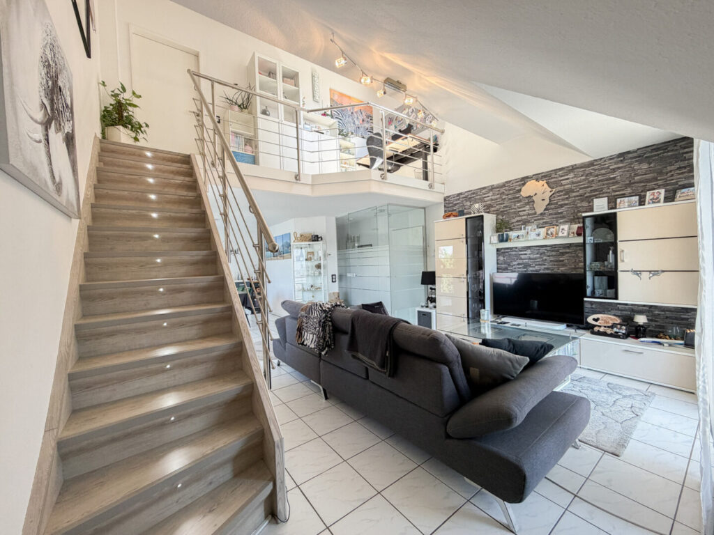 15 Wohnzimmer DG