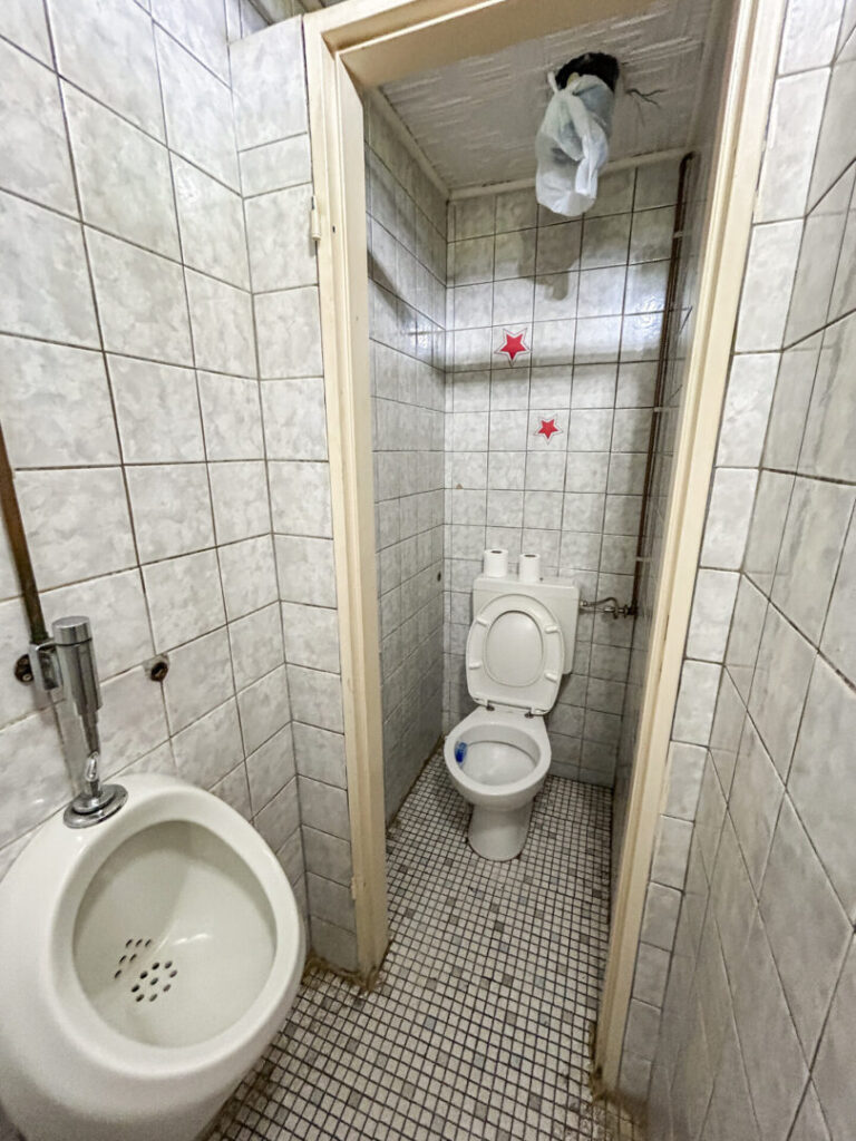 60 Herren WC