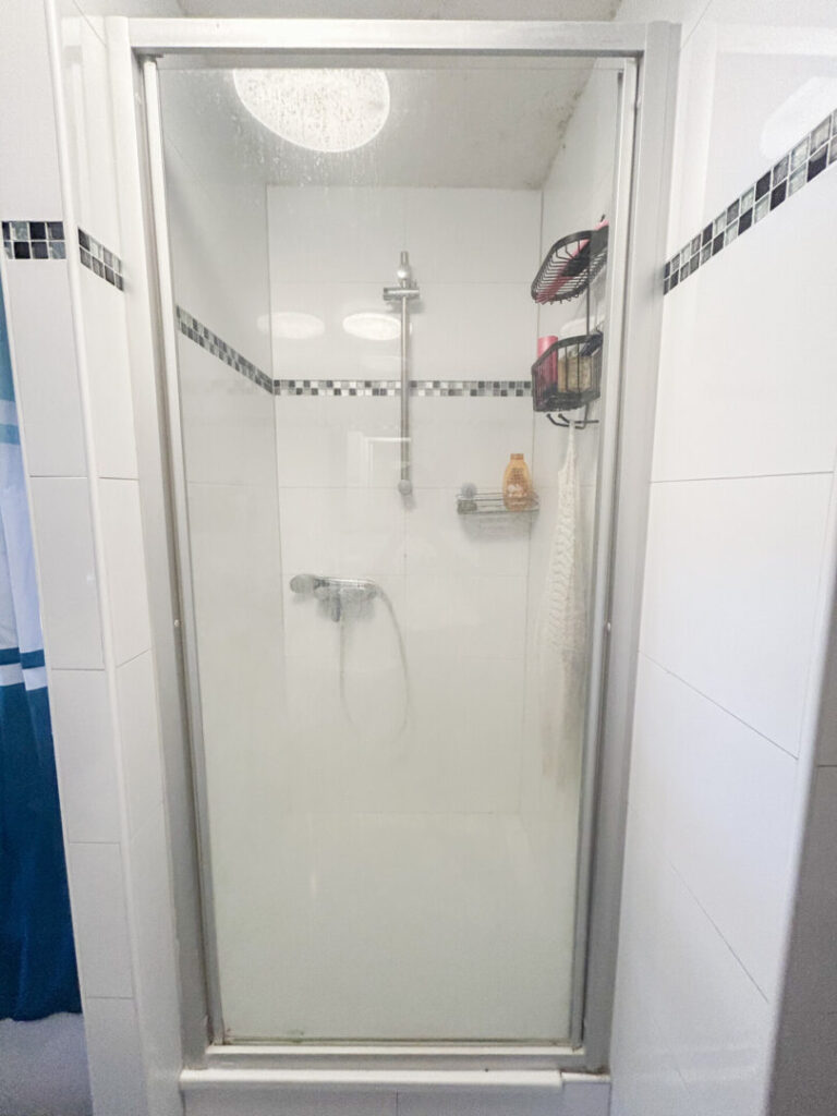 22 Dusche