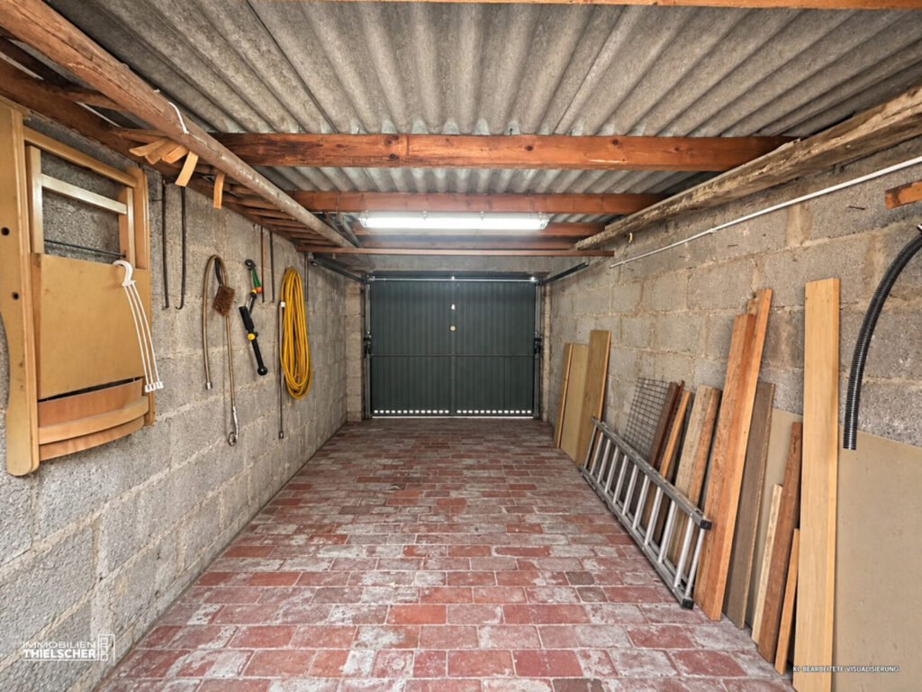 89 1.Garage