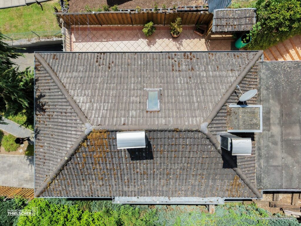 36 Drohnenaufnahme Dach