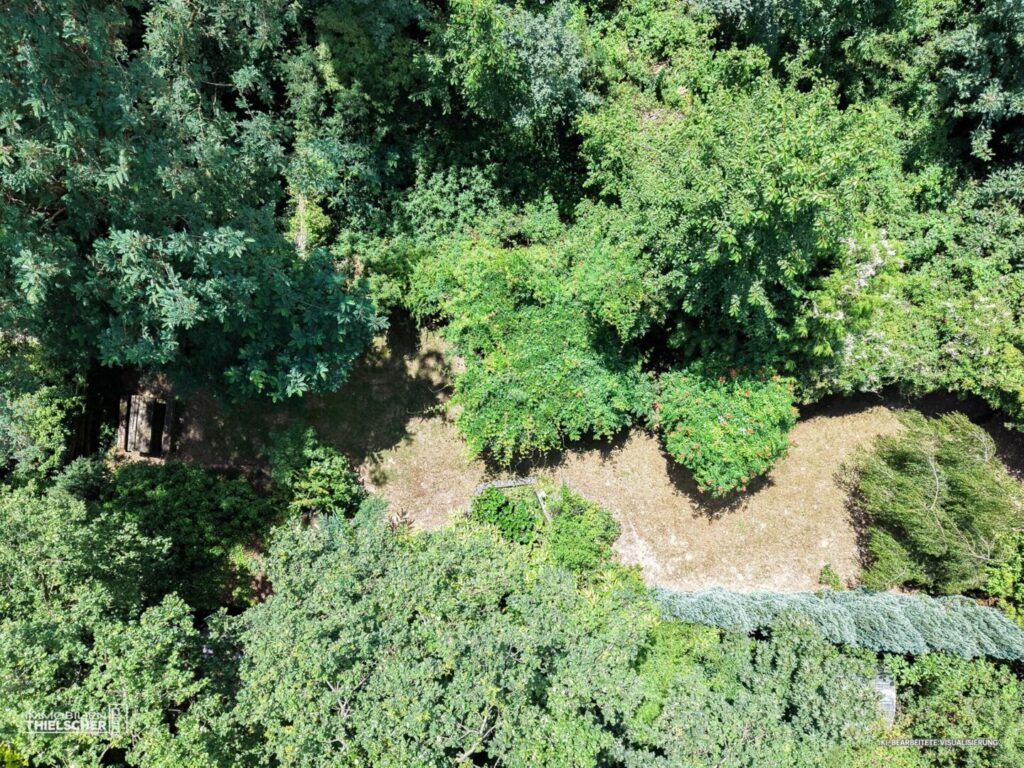 56 Drohnenaufnahme Garten