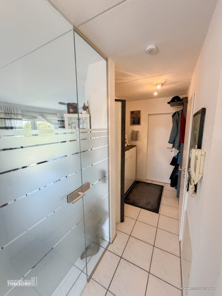 24 Wohnungsdiele DG