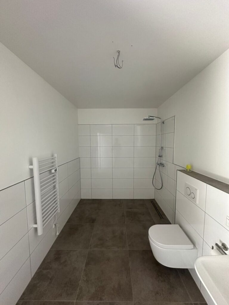 6 Badezimmer
