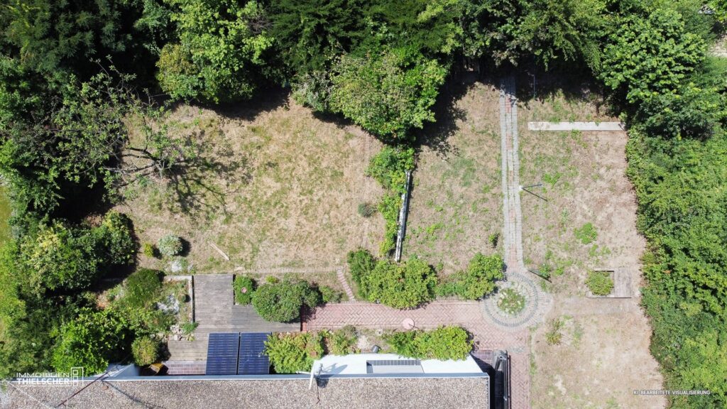 42 Drohnenaufnahme Garten